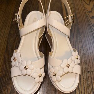 Michael Kors Floral detail cream wedge